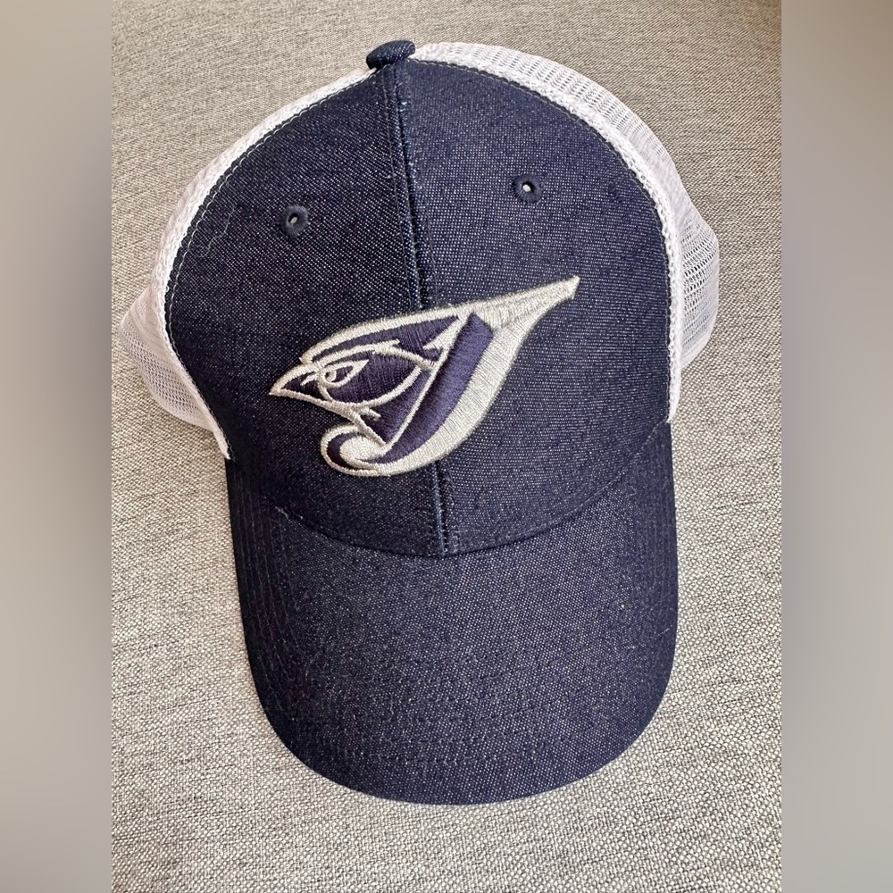 NWOT Touch Blue Jays baseball cap